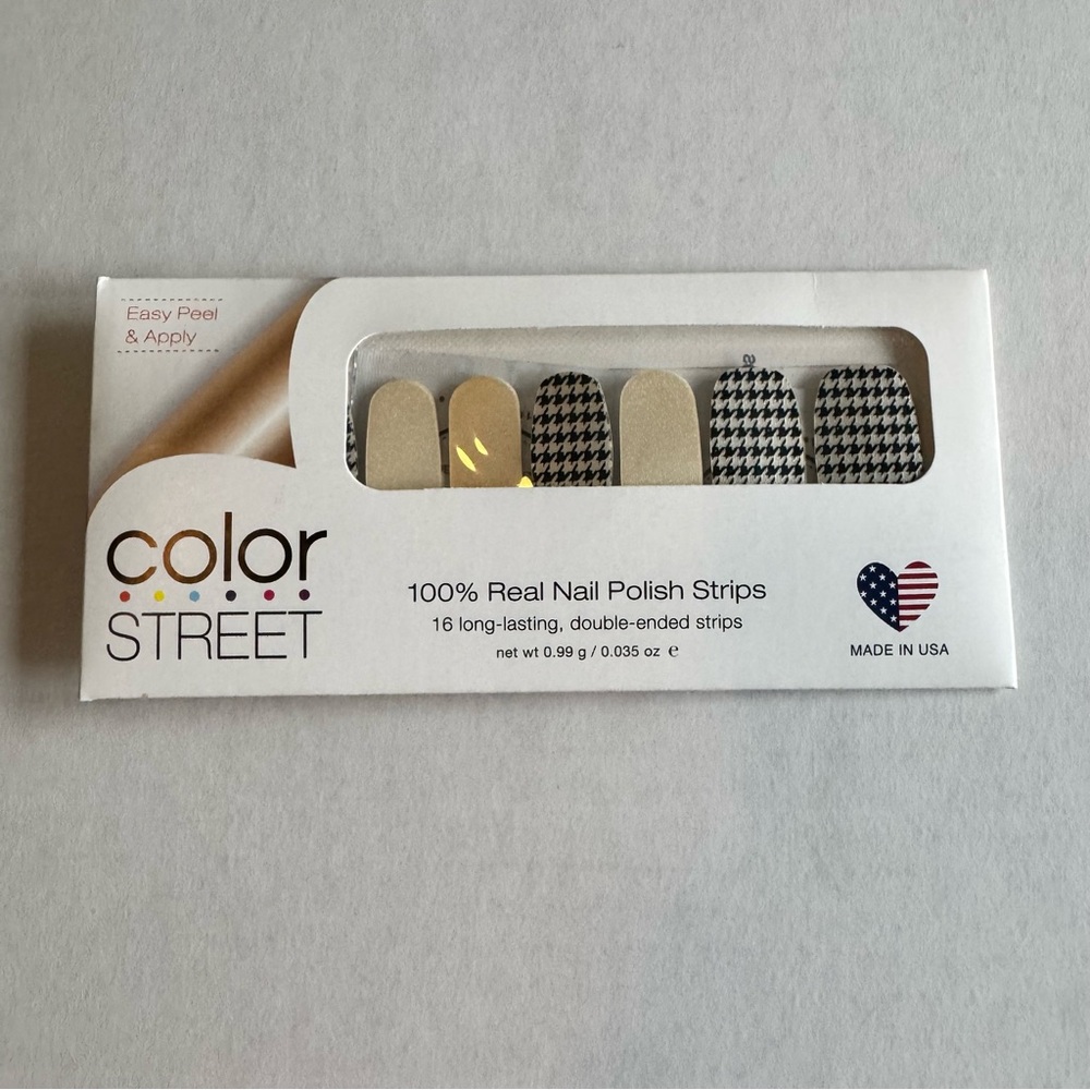 *Retired* Color Street: Highlands Houndstooth | White Black Preppy Shimmer Plaid - Picture 3 of 9